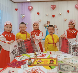 День чувашской вышивки