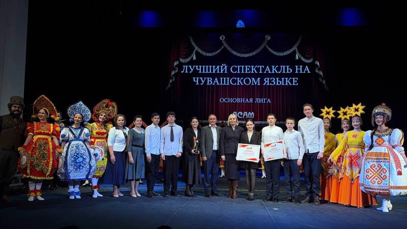 Творческий коллектив «Вдохновение» - победитель  ІІІ Республиканского фестиваля школьных театров «Асам»