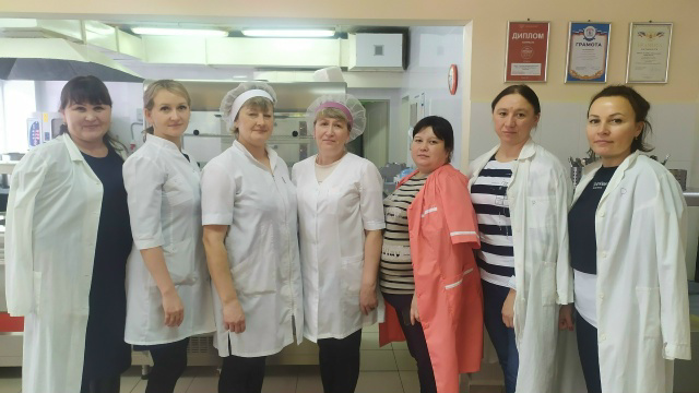 Родительский контроль за организацией питания продолжает свою работу