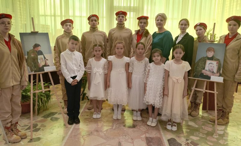 "Свих не бросаем"