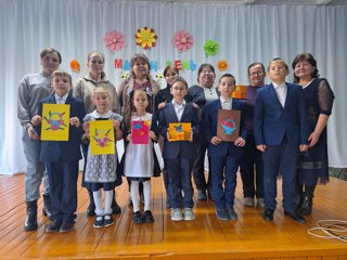 Праздничный концерт ко  дню мам