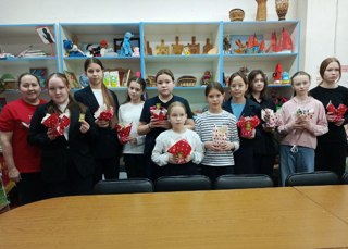 Необычные букеты для любимых мам…