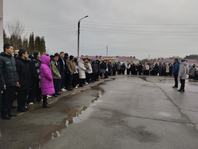 В школе прошла учебно-тренировочная эвакуация всех учащихся и работников школы