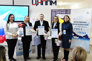 Педагоги Красночетайской школы победили в межрегиональной сессии «Нейросети в образовании»