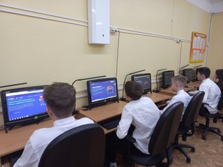 Урок Цифры «Дело в чате: эволюция нейросетей и цифровая безопасность»
