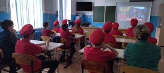 Патриотический час "Герои Отечества"