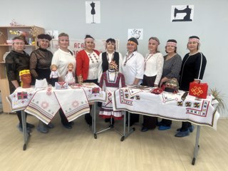 Чăваш чĕлхипе литературине вĕрентекенсен семинарĕ