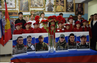 Герои не умирают, герои в нашей памяти!