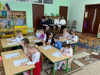 2ayrnkugj14.jpg