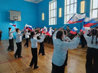 19 февраля в Красноармейском муниципальном округе на базе МБОУ «Исаковская ООШ» состоялся фестиваль юнармейских отделений «Нам этот мир завещано беречь!»
