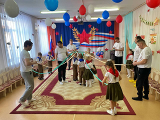Поздравляем всех с Днем защитника Отечества!