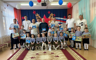 Праздник 23 февраля