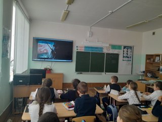 Учащиеся школы просмотрели фильм "Антитеррор" и обсудили его значение