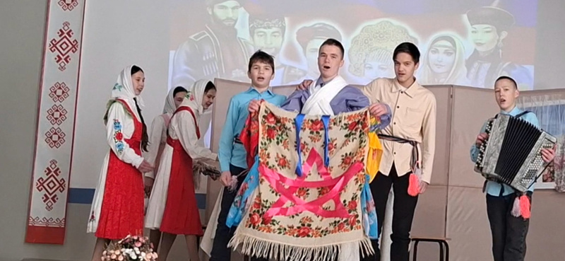 Праздник народных традиций