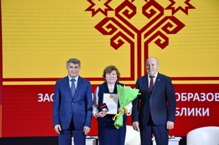 За вклад в развитие системы дополнительного образования детей Благодарность Главы Чувашской Республики объявлена Глинкиной Антонине Васильевне