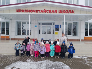 Целевая прогулка прогулка малышей в Красночетайскую "СОШ".