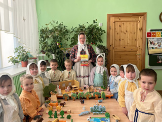 Знакомство с новым учебно- методическим набором деревянных игрушек