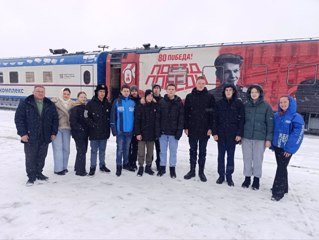 Обучающиеся Новошимкусской школы совершили незабываемое путешествие в прошлое, посетив легендарный состав «Поезд Победы»