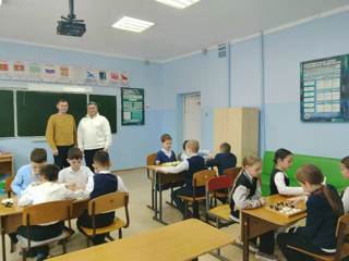 Турнир по шашкам среди обучающихся 1-4 классов в рамках месячника оборонно – массовой и спортивной работы
