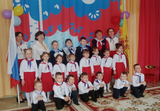 В Таутовском детском саду «Колосок» прошло торжественное посвящение в «Орлят-дошколят»!
