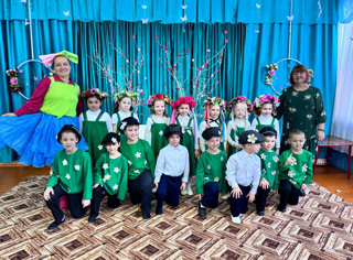 Волшебные утренники ко дню 8 марта