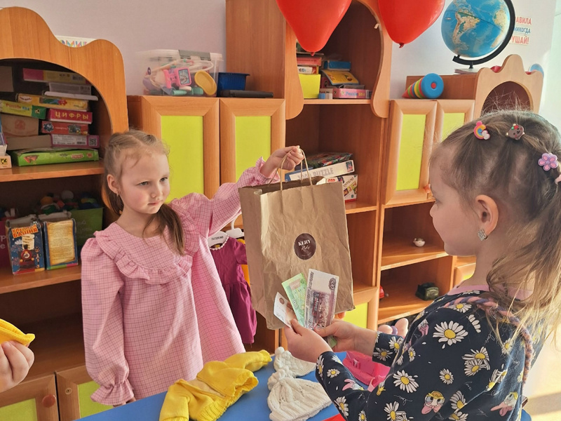 Юные потребители: первые шаги к финансовой грамотности 🛒💰