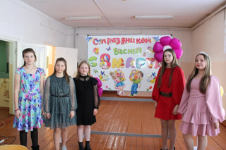 В Кувакинской школе Выбирали "Мисс Весна"