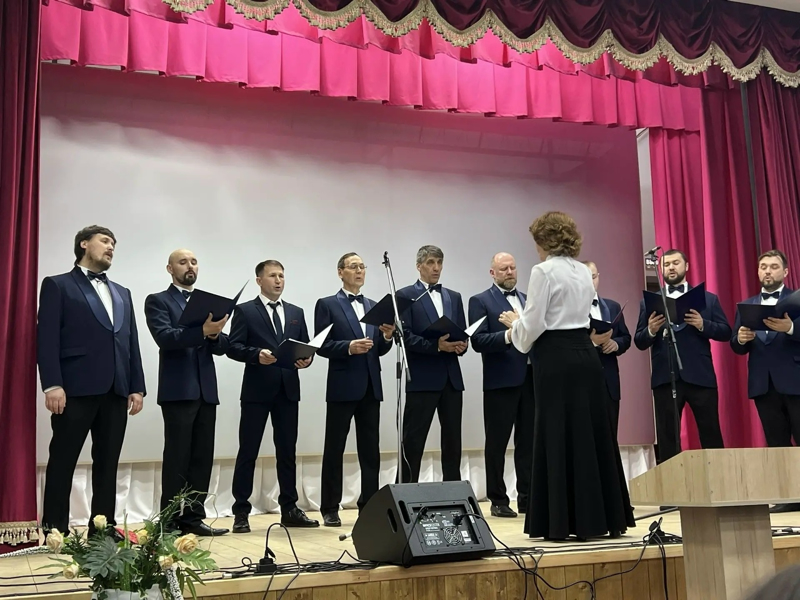 Праздничная программа «Единством сильна Россия» для школьников Моргаушского муниципального округа