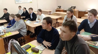 Как менялись деньги: от натурального обмена до современных технологий