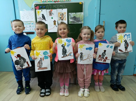 10 марта – День скворца: Вестник весны и вдохновение для юных художников!  Больше: https://sinonim.org/gen#res