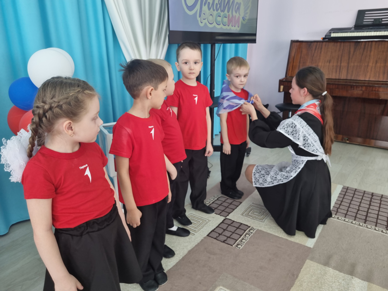 Торжественное посвящение  в "Орлята-дошколята"