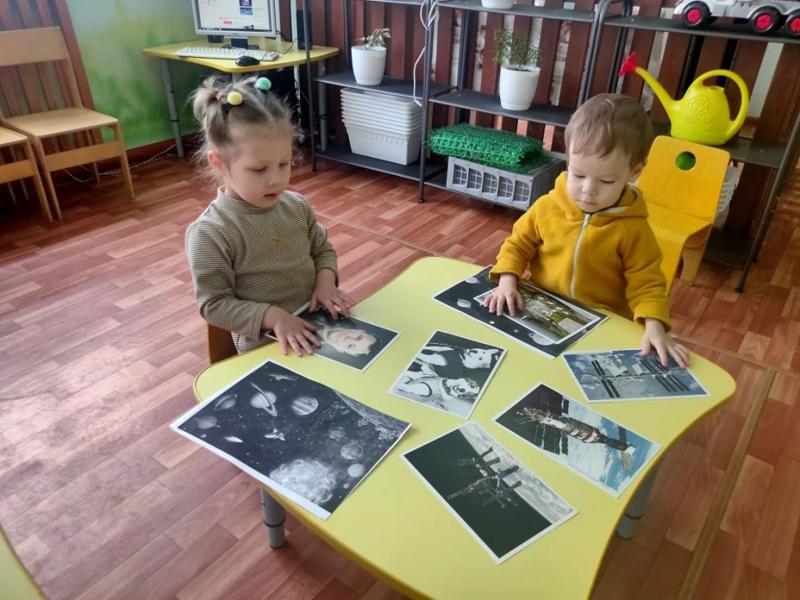 Прошёл час, посвящённый Дню космонавтики