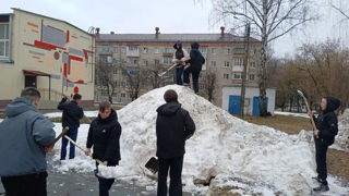 Первые весенние субботники провели ученики нашей школы