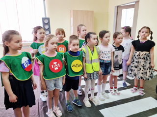 Маленькие пешеходы на страже безопасности