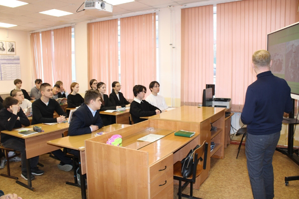 Встреча с сотрудником Пограничного управления ФСБ России