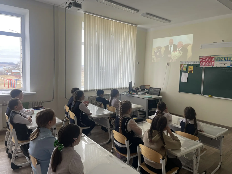 Пример для подражания: ученики посмотрели фильм о Владимире Семёнове