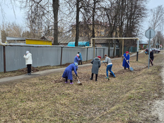 В детском саду дан старт месячнику благоустройства