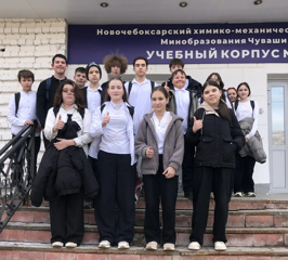 Профессии своими глазами: 8 Б класс на экскурсии в НХМТ