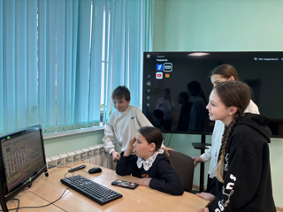Чӑваш чӗлхи эрнине вĕçлесе ирттернĕ интеллектуаллӑ вӑйӑ