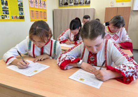 "ПĒТĒМ ЧĀВАШ ДИКТАНЧĒ" АКЦИ