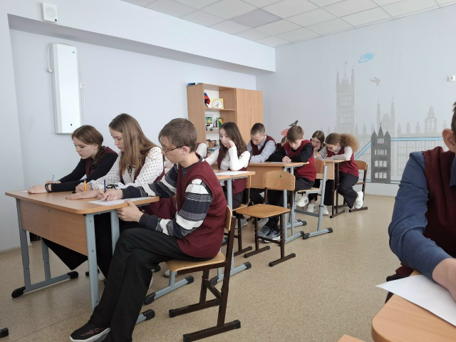 В МБОУ "Алтышевская ООШ " прошла Всероссийская образовательная акция «Тотальный диктант эрзянском языке».