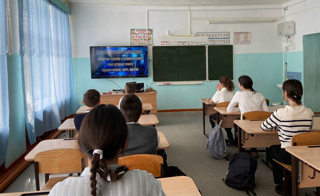В 7 классе прошел классный час: «Скажи «нет» наркотикам!»