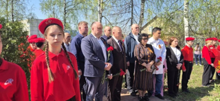 Подвигу медицинских работников посвящается...