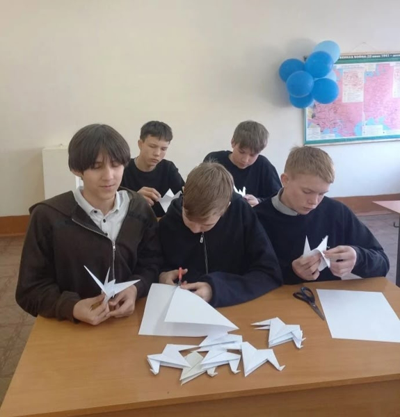 Молодёжная патриотическая акция "Белый журавль Памяти"