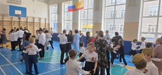 Вальс Победы: как наша школа объединила детей и учителей в танце памяти!