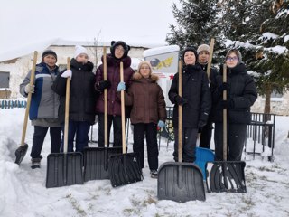 Участники акции "Снежный десант"