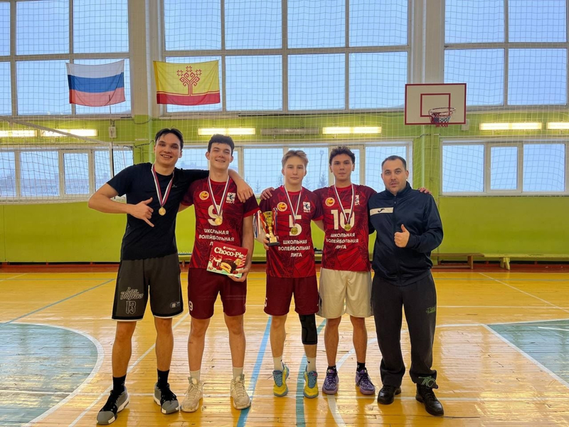 Взяли старт на площадке! Мощный спортивный импульс каникул 🏐⚡