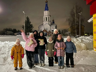 Святочные чудеса: гадания и зимние забавы!
