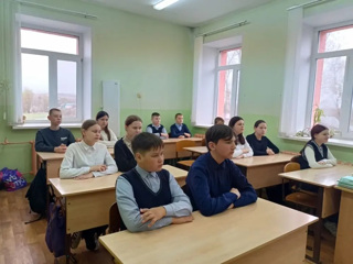 Беседа о правилах поведения на воде и около водоемов