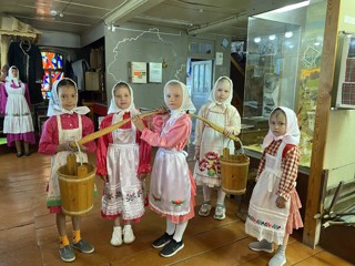Путешествие в прошлое: как первоклассники прикоснулись к истории родного края